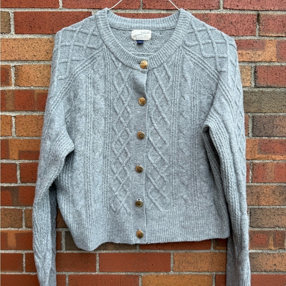 Universal Thread Gray Cable Knit Button Cardigan – Size XL